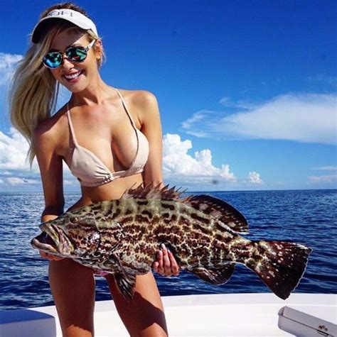 Sexy Fishing Babes That Will Make You Grab Your Rod Gallery Ebaum S World