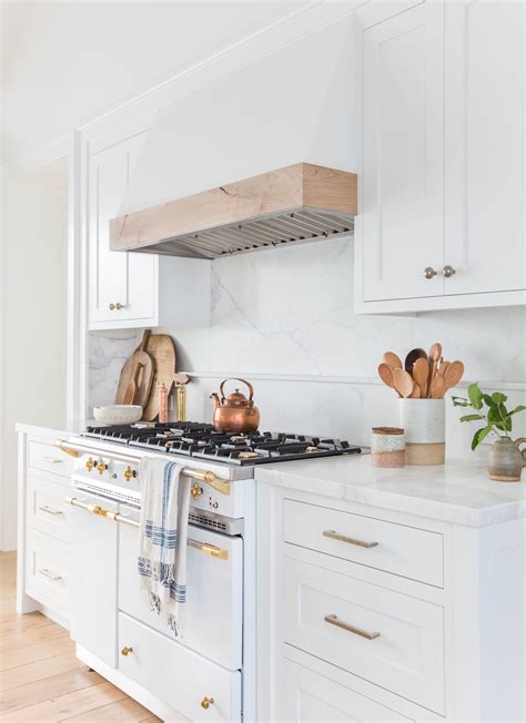 What Hardware For White Kitchen Cabinets