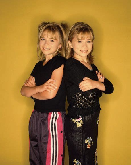 I Was Obsessed With Them Mary Kate And Ashley Ruled The 90s Ashley