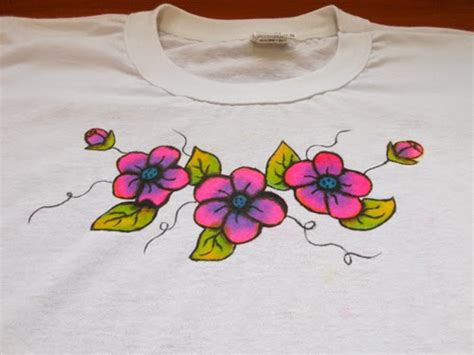 Camiseta Customizada Com Pintura De Flores Customizandonet Blog De
