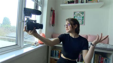 Anorexia Lara Rebeccas Recovery Watched Online By Millions Bbc News