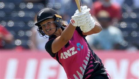 Cricket White Ferns Trio Named In Women S Cricket Teams Of The Year Newshub