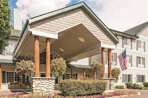 La Quinta Inn And Suites Eugene Secure Your Hotel Self Catering Or
