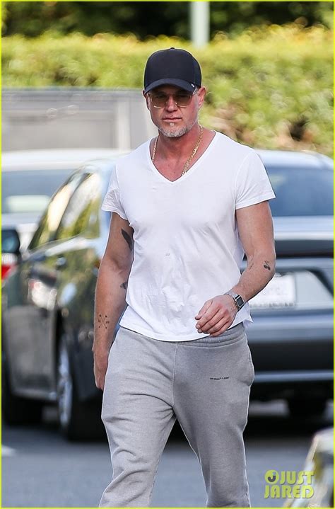 Eric Danes Puts His Muscles On Display While Running Errands Photo 4442865 Eric Dane Photos