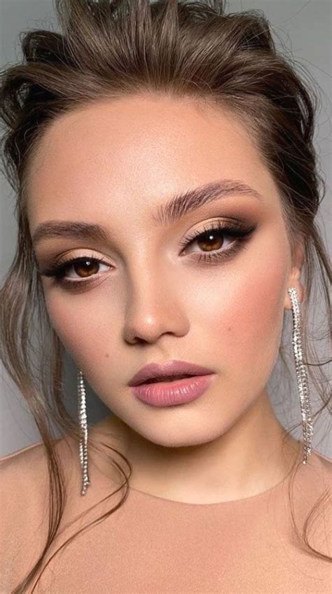15 Beautiful Soft Neutral Makeup For Any Occasion In 2021 Wedding Eye