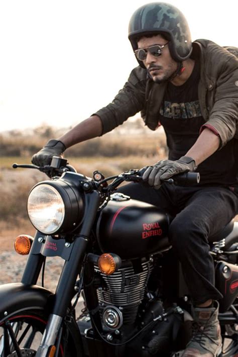 Black chestnut bronze redditch blue redditch green redditch red. Royal Enfield Classic 350 | Rs. 1.57 Lakhs - Autopromag