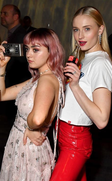 Time Warp From Sophie Turner And Maisie Williams Friendship E News