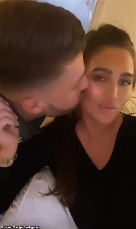 Lauren Goodger Takes A Not So Subtle Swipe At Mark Wright Again By