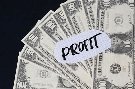Profit Text And Dollar Banknotes Creative Commons Bilder
