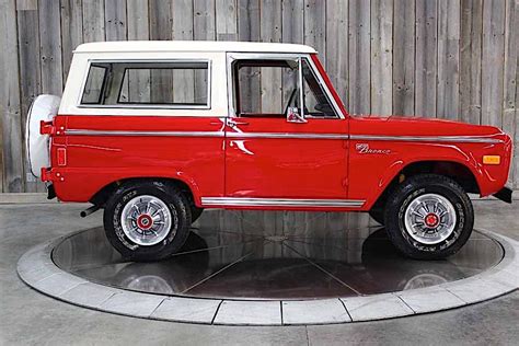 Simple 1977 Ford Bronco Costs As Much As Two New Wildtraks Autoevolution