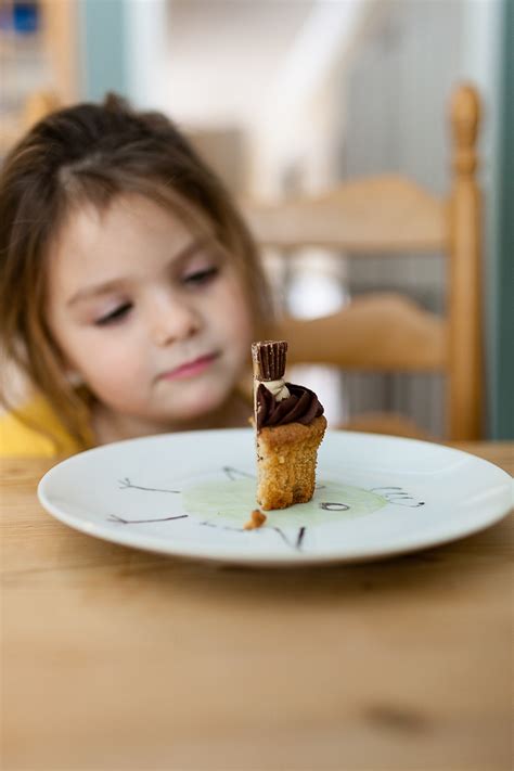Images Gratuites Fille Enfant Restaurant Repas Aliments Cuisine
