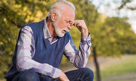 Reflection can mitigate Alzheimer side effects