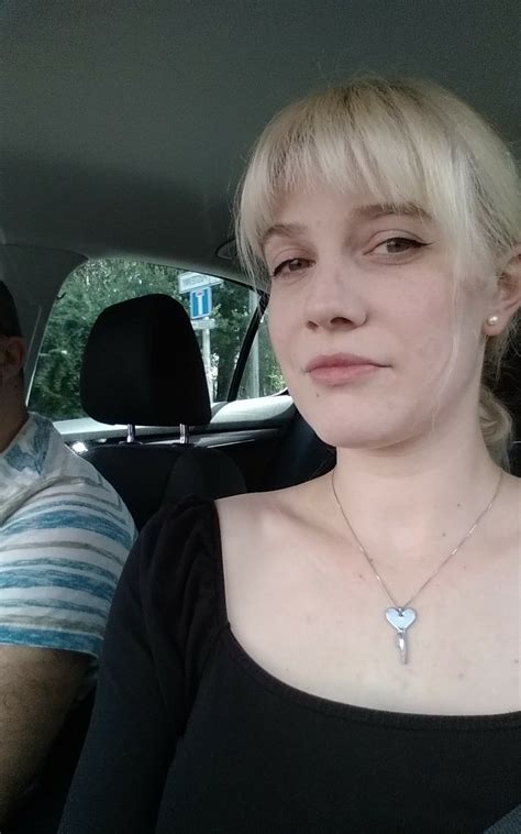 Tw Pornstars Jenny Parable Twitter Cuckold Couple On Their Way To The Castle My Husband Bas