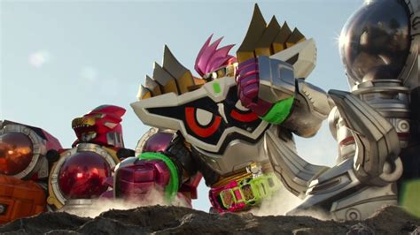 Bị mắc kẹt trong chiều không thể chối cãi này, các thế hệ của super sentai và kamen riders phải tham gia vào battle royale. My Shiny Toy Robots: Movie REVIEW: Kamen Rider x Super ...