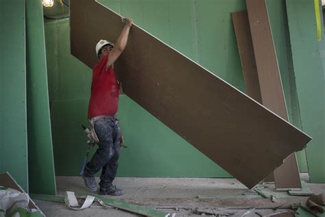Ruling Urges Canada To Cut Extend Us Drywall Dumping Duty Bloomberg