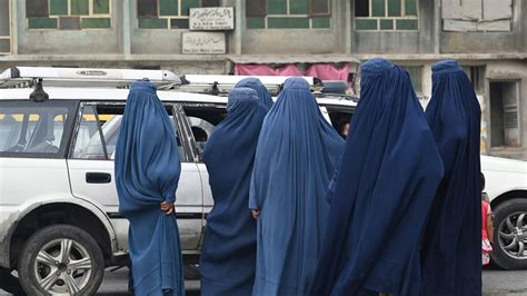 asylum seeker 22 in kabul loses hope as she pleads not to forget afghan women world news