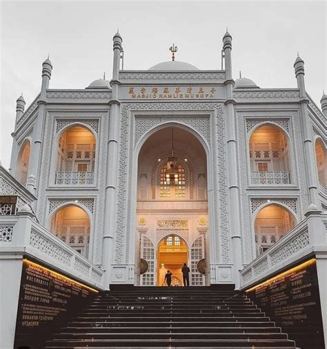 5 Masjid Terindah Di Dunia Salah Satunya Ada Di Indon