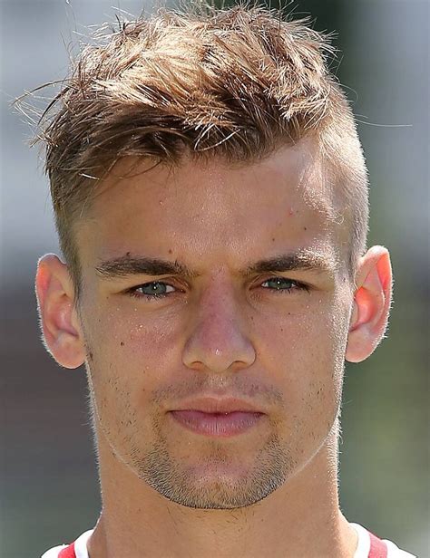 With these statistics he ranks number 17 in the bundesliga. Borna Sosa - Perfil del jugador 18/19 | Transfermarkt