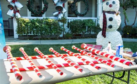 Diy Giant Candy Cane Picket Fence Diy Christmas Candy Outside