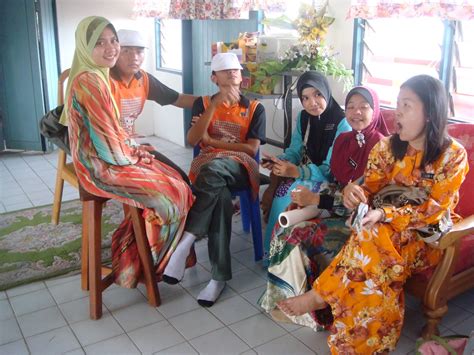 Tempat aku menuntut ilmu terima kasih guru besar cikgu husin kamdi terima kasih cikgu alias. Cikgu Aisah: Pertandingan Pendidikan Khas Sekolah Menengah ...