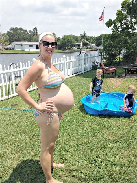 I Have The Perfect Body 20 Weeks Pregnant Belly Pregnant Bikini