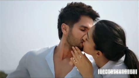 Accidentally In Love Kissing Scene - Kabir Singh - All Kissing Scene romantic Shahid & Kiara Kissing Love