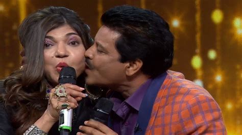 Alka Yagnik And Udit Narayan And Kumar Sanu Live Kiss Love U Alka Ji Saregamapa Lil Champs