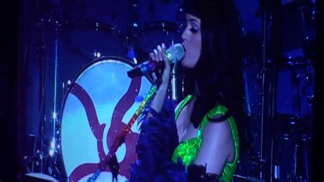 Katy Perry I Kissed A Girl Live In Milan 23 02 2011 Hd Youtube