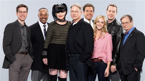 Ncis revolves around a fictional team of special agents from the naval. NCIS : une actrice de la série rejoint NCIS Los Angeles ...