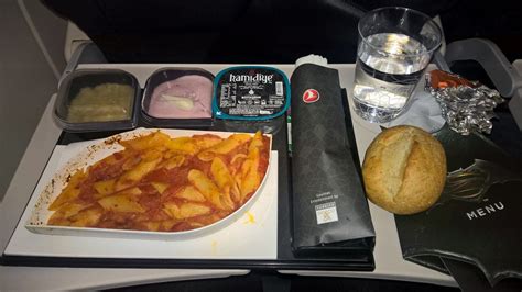 Review Turkish Airlines Economy Class Airbus A320