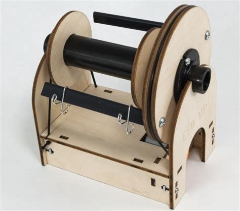 Electric Eel Wheel Mini This Tiny Spinning Wheel Will Have You Making