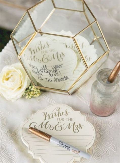 15 Modern Wedding Decor Ideas Design Listicle In 2020 Wedding Guest