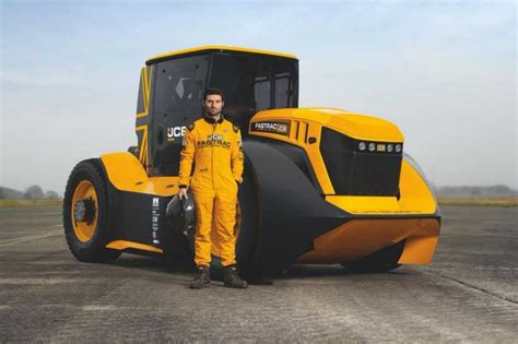 Jcb Fastrac Two Se Convierte En El Tractor Más Rápido Del Mundo Al