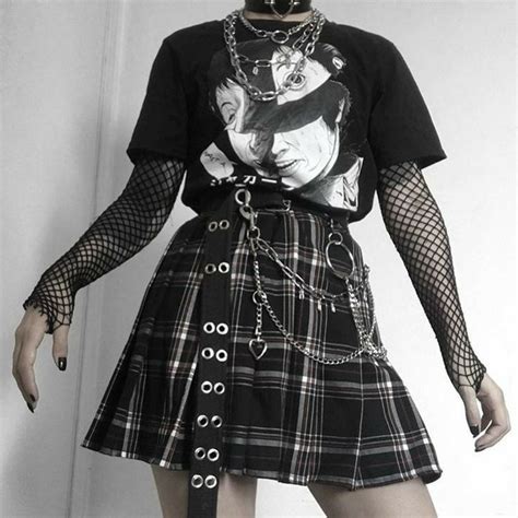 𝐄𝐦𝐨 𝐠𝐢𝐫𝐥☂︎ Egirl Fashion Alternative Outfits Cute Casual Outfits