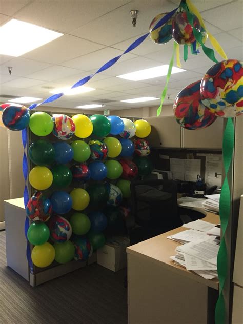 Guys Birthday Cubicle Office Birthday Decorations Cubicle Birthday