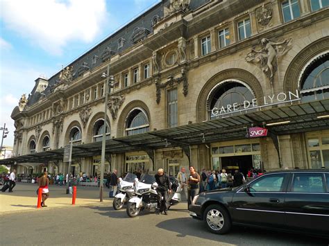 Hence our guide to using the station, plus how to access central paris and the city's other stations from gare de lyon and where to stay near the station. Les différents transports pour accéder au Stade de France ...