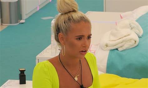 Love Island 2019 Molly Mae Hague Repeatedly Says The Same Word On The