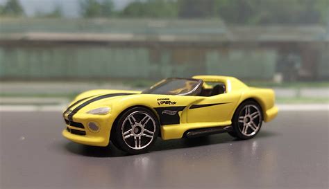 Diecast Dodge Viper Rt10 Modelcar Hot Wheels 164 In Yellow Owned By