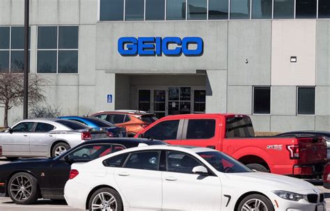 A Woman Just Sued Geico After Getting An Std During Sex In A Car That
