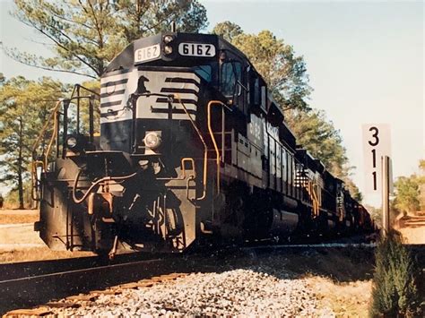Kentucky Steam Acquires Norfolk Southern Sd40 2 Locomotive