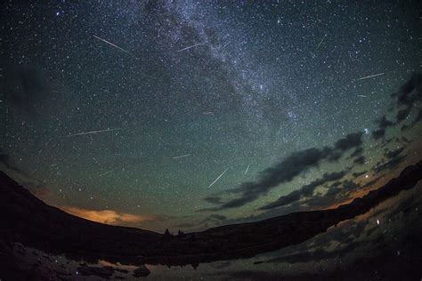 Everything You Need To Know And Bring To Photograph A Meteor Shower
