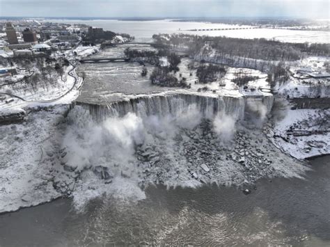 Niagara Falls Ice From Us Storms Turns Iconic Falls Into Winter