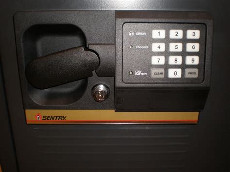 Check spelling or type a new query. File:Sentry Safe class 350-2R safe combo panel.JPG ...