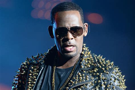 r kelly gets a small legal victory