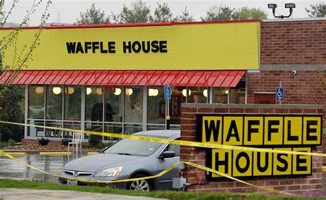 Tennessee Waffle House Shooting Us Authorities Still On The Lookout