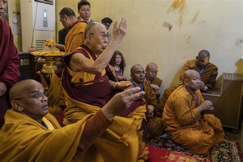 Pilgrimage To The Mahabodhi Temple In Bodhgaya The 14th Dalai Lama