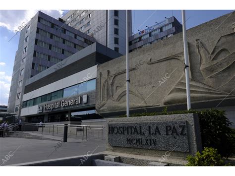 Hospital Universitario La Paz En La Imagen El Edificio Principal