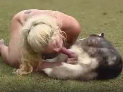 Mulher Chupando O Pau Do Cachorro Videos Porno Bizarro