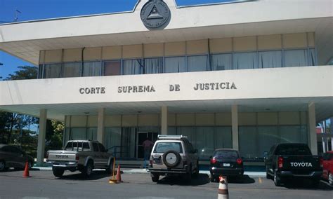 Queremos construir más y mejor justicia. Daniel Ortega orienta a la Corte Suprema de Justicia incluir la pena de cadena perpetua en ...