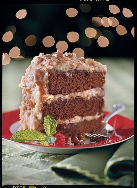 Smooth, creamy pudding, delightfully airy cake, fresh berries, and a whole lot of color. 12 Cakes for Christmas - Southern Living